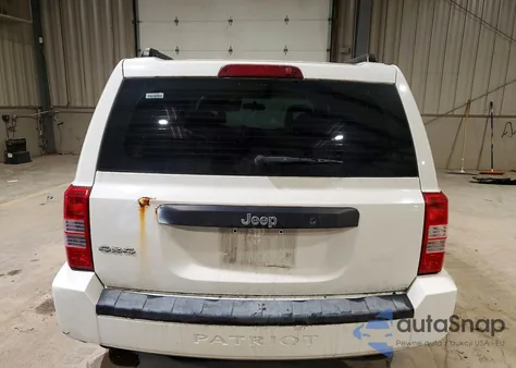 2009 Jeep Patriot Sport z USA, uszkodzony, nr VIN 1J4FF28BX9D176564